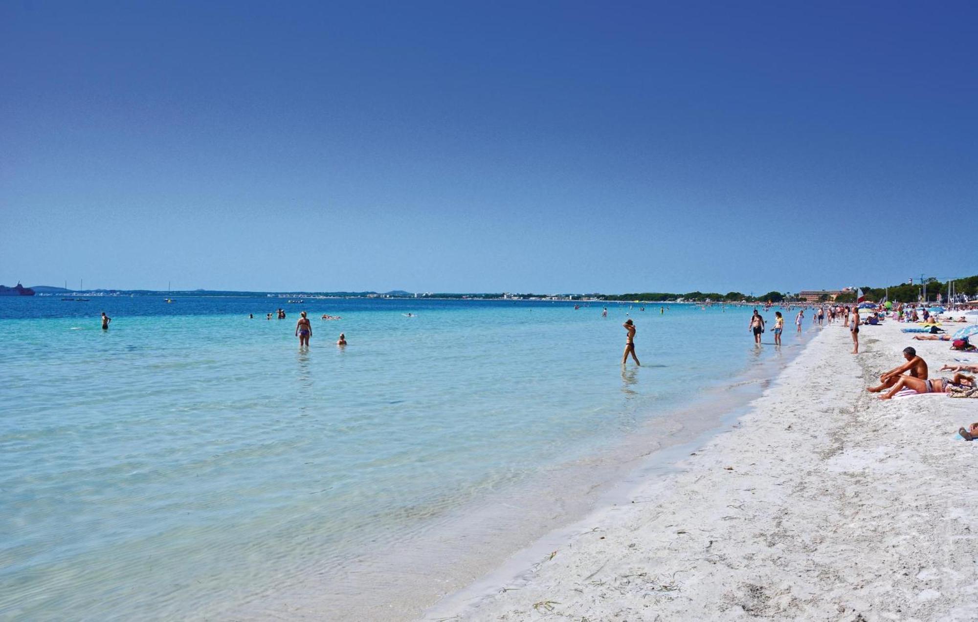 Holiday home Nice Home In Alcudia Alcudia (Mallorca)